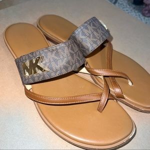 Michael Kira flip flops